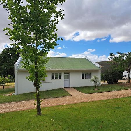 Ou Meul Farm Cottage Botrivier Exterior photo