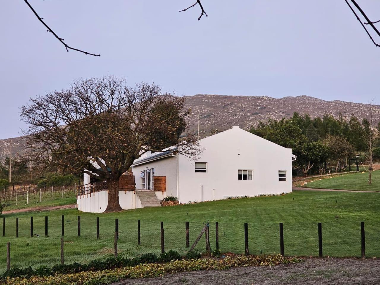 Ou Meul Farm Cottage Botrivier Exterior photo